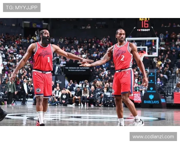 快船半场领先76人哈登首节表现抢眼乔治复出贡献数据 快船半场领先76人哈登首节表现抢眼乔治复出贡献数据